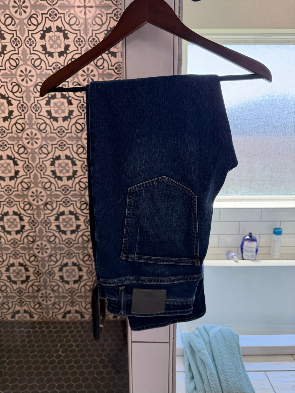 Men's Dark Blue Jeans - Classic Straight Fit